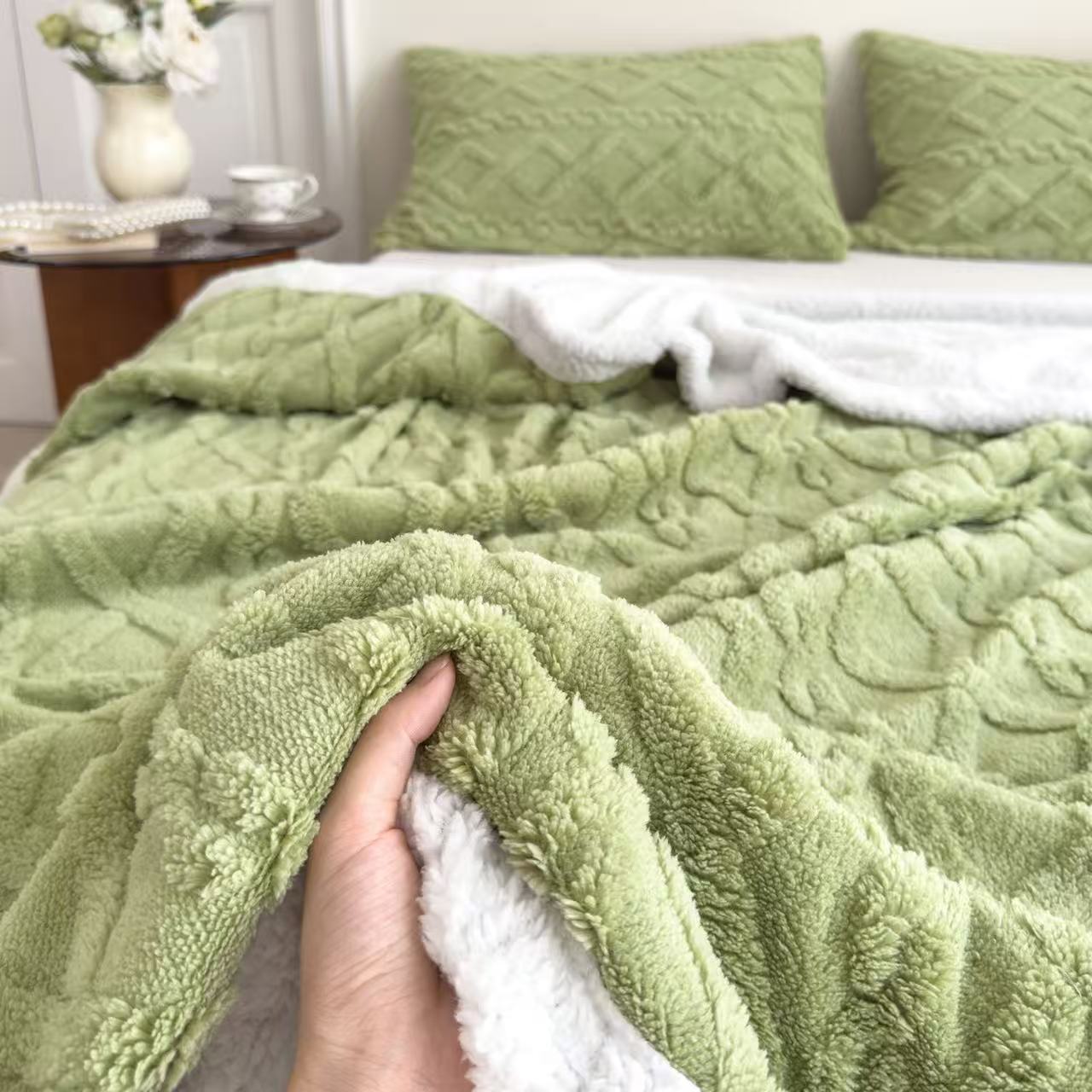sage textured plush blanket for wholesale sourcing